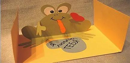 Ajándék nagymama a kezüket egy születésnapi bulin (a) Ajándék nagymama a kezüket a születésnapját