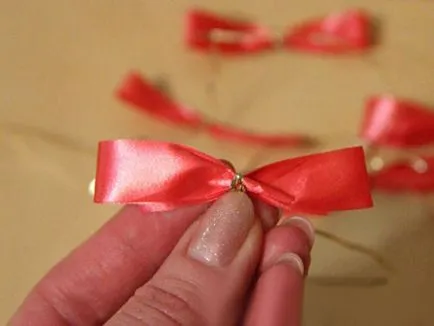 Mesterségek a témája a Születés (a kezüket) (kar) Mesterségek a témája a Születés (a kezüket)