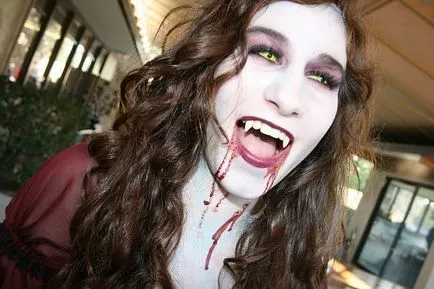 Próbálja újra nagyon jól, sok ötletet smink Halloween sminkesek és a hétköznapi lányok (fotó) (Halloween smink) Próbálja újra nagyon jól, sok ötletet smink Halloween sminkesek és a hétköznapi lányok (fotó)