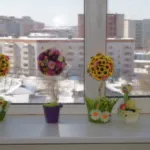 Példák szép design egy ablakpárkányon a lakásban