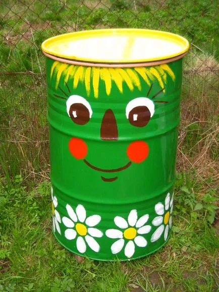 Festett hordó a kertben