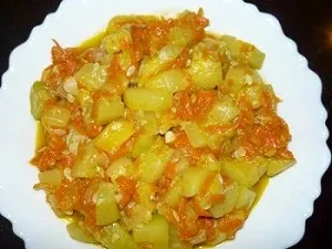 Recept cukkini pörkölt burgonyával