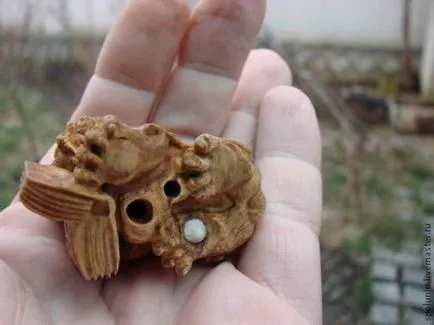 Fafaragó - vágott netsuke - Fair Masters - kézzel készített, kézzel készített