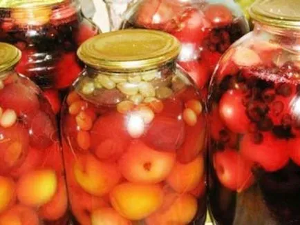 Receptek őszibarack a télen egy fotó - konzervek egész gyümölcsöt és félidőt