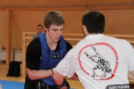Roman Semchenko harcolni a végén úgy, hogy soha nem fogja megbánni (Semchenko) Roman Semchenko harcolni a végén úgy, hogy soha nem fog megbánni