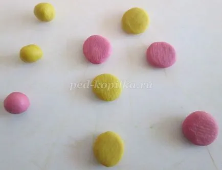 Rose agyagból kezük