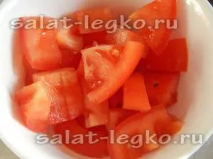 Saláta „tenger” tenger gyümölcsei paradicsom, recept (tenger gyümölcsei) Saláta „tenger” tenger gyümölcsei paradicsommal recept