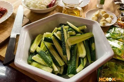 Koreai saláta uborka és a hús - lépésről lépésre recept fotók (recept) Koreai saláta uborka és a hús - lépésről lépésre recept fotók