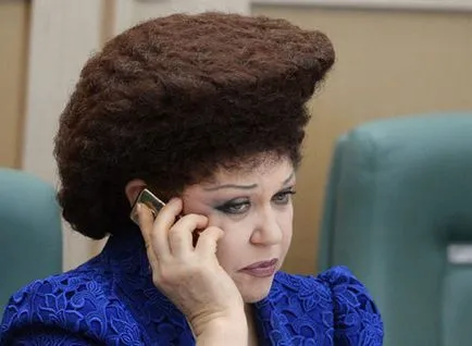 Senator Petrenko frizura nő MP fotókkal