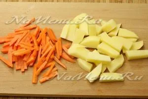 Schi friss káposzta, paradicsom és paprika, a recept (babér) Káposztaleves friss káposzta, paradicsom és paprika, recept