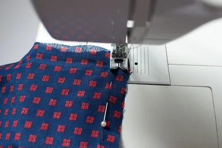 Varrni rövidnadrág kezével, az építkezés egy egyszerű mintát női nadrág