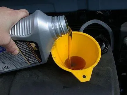 Hogyan kell kitölteni az olaj a motorban tippek és trükkök (öntsünk motorolaj) Hogyan kell kitölteni az olaj a motorban tippek és trükkök