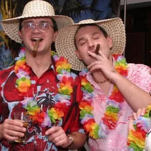 Forgatókönyv Hawaii party, kellék, menük, jelmezek, képek és videó