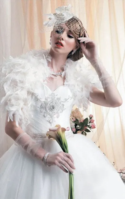 Esküvői menyasszony köpenyt a 10 legjobb divat választás (esküvő) Esküvői menyasszony köpenyt a 10 legjobb divat lehetőségek