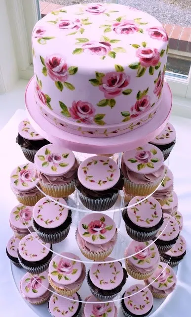 Esküvői torta torta (cupcakes)