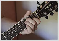 Három tolvajok akkord gitár fogás, mint a bilincs