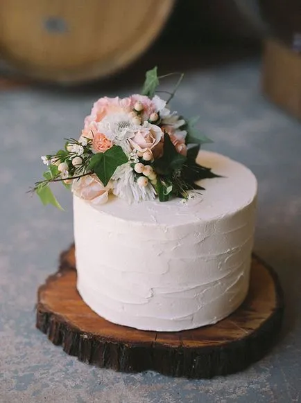 Földszintes esküvői torta és a kétszintű (esküvői torta) Esküvői torta és kétszintes földszintes