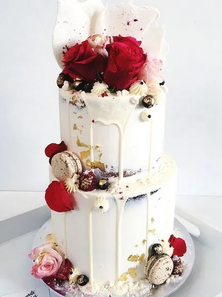 Földszintes esküvői torta és a kétszintű (esküvő) Esküvői torta és kétszintes földszintes