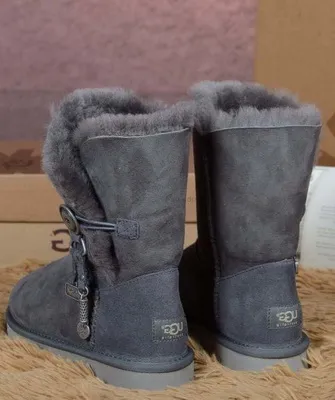 UGG 2016-2017 fotó divatos cipőt viselni UGG csizma télen különböző színekben (fotó) UGG 2016-2017 fotó divatos cipőt viselni UGG csizma télen különböző színekben