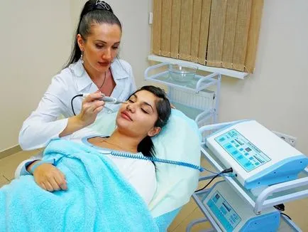 Ultrahangos tisztító az arc előtt és után, az előnyök és hátrányok az ultrahang, a beteg véleménye