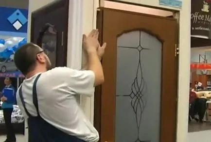 Szerelése fa ajtók kezüket finomságok munka, az ajtók