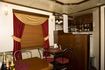 A kocsi luxus belső - fotó rekesz a vonaton Vasúti néz ki, mint egy luxus hely, valamint a vasúti vonat száma