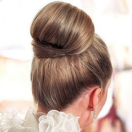 Roller Hair -, hogyan kell használni, és hogyan lehet a saját kezét fotók és típusú frizurák (kéz) Roller Hair -, hogyan kell használni, és hogyan lehet a saját kezét és típusú frizurák fotó