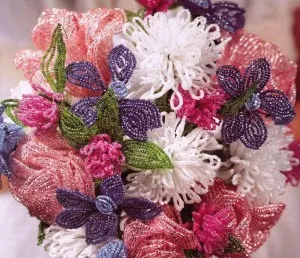 Kiválasztása egy esküvői csokor gyöngyök! (Wedding) Kiválasztása egy esküvői csokor gyöngyök!