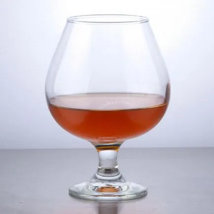 Whisky, brandy, konyak - a történelem és a különbség (történet) Whisky, brandy, konyak - a történelem és különbségek