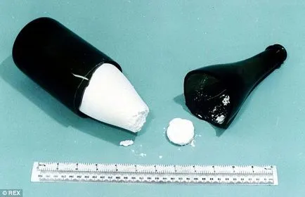Stealth használó csempészet hogy a közlekedés gyógyszerek a határ túloldalán umkra (nak) Trükkök használó csempészek csempészni gyógyszereket a határ túloldalán, umkra