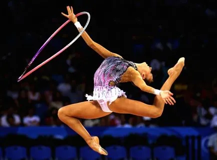 Elbeszélő türelmi torna és sport (szalagos labda karika) Ritmikus gimnasztika kegyelem és Sport