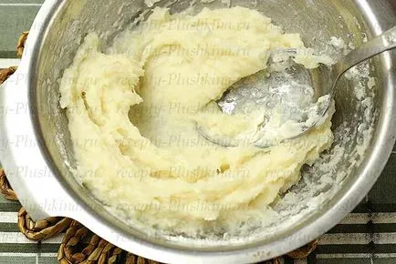 A puding kenyeret a kemencében - egy egyszerű recept a fehér kenyér (puding) A puding kenyeret a kemencében - egy egyszerű recept a fehér kenyér