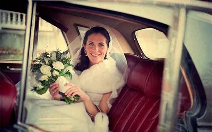 Téli esküvő a menyasszony gyönyörű szigetelni (Wedding) Téli esküvő a menyasszony szépen szigetelje
