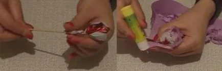 Kosarak édesség kezével
