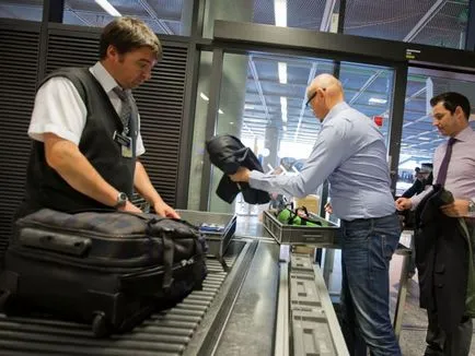 Mit lehet szállítani kézitáskájá-