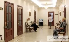 Helyén a klinika is
