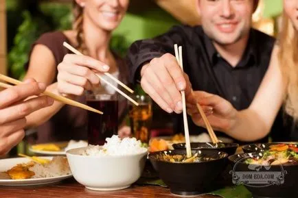 Hogyan enni pálcikával sushi Hogyan enni pálcikával sushi