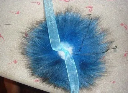 Hogyan készítsünk egy pompom csomagok Hogyan készítsünk egy pompom csomagok