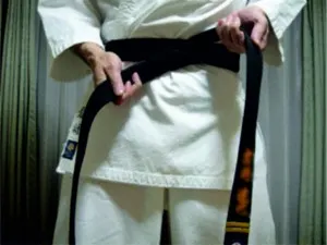 Karate öv, mint egy nyakkendő