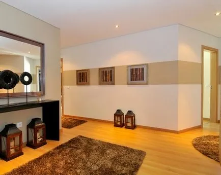 Festeni a falakat, két színben