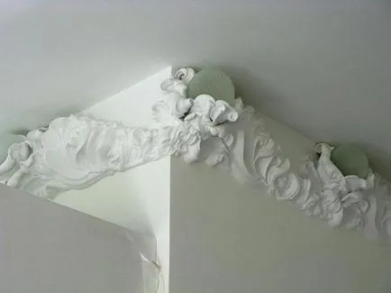 Stukkó vakolat kezeddel