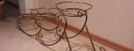 Padló állványok a virágok saját kezűleg Padló állványok a virágok saját kezűleg