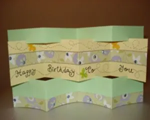 Készíts egy képeslap a kezét az anya