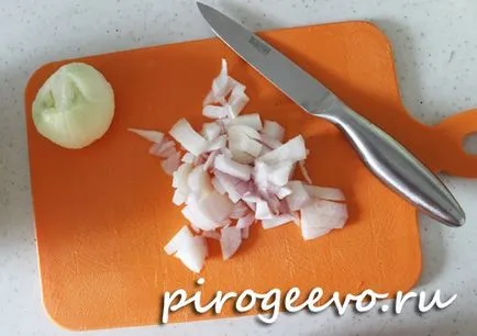 Pogácsákat burgonyával egy serpenyőben