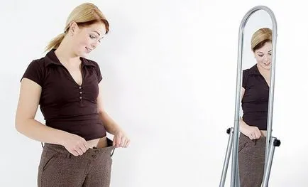 Zsíros gyomor, mint a menstruáció előtt Zsíros gyomor, mint a menstruáció előtt
