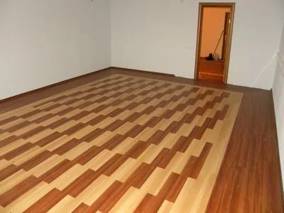 Hogyan, hogy összehangolják a padló alatt a laminált Hogyan, hogy összehangolják a padló alatt a laminált