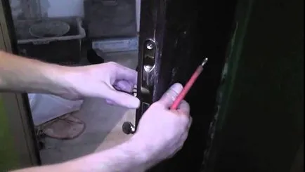 Hogyan változtassuk meg a zárat az ajtón