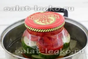 Saláta paradicsom és uborka paprika Saláta paradicsom és uborka paprika