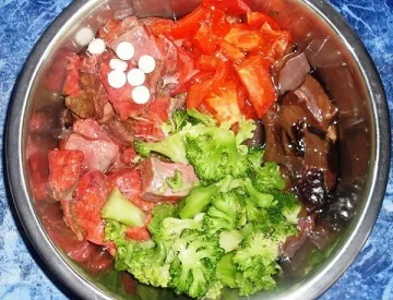 Hogyan törődik egy kiskutya Labrador