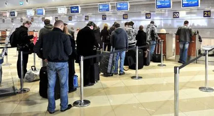 Mit kell tenni a repülőtéren, amikor repülni először következetes cselekvés